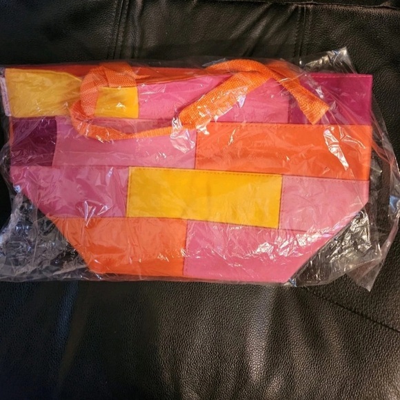Susan G. Komen For The Cure Handbags - NEW Lean Cuisine Susan G Komen Insulated Lunch Tote Bag Yellow Pink Orange